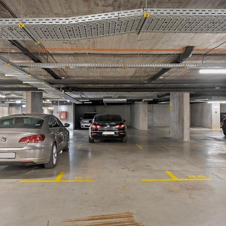 Mido Aviatie Park Apartments With Private Parking & Self Check-In Bukares Bagian luar foto