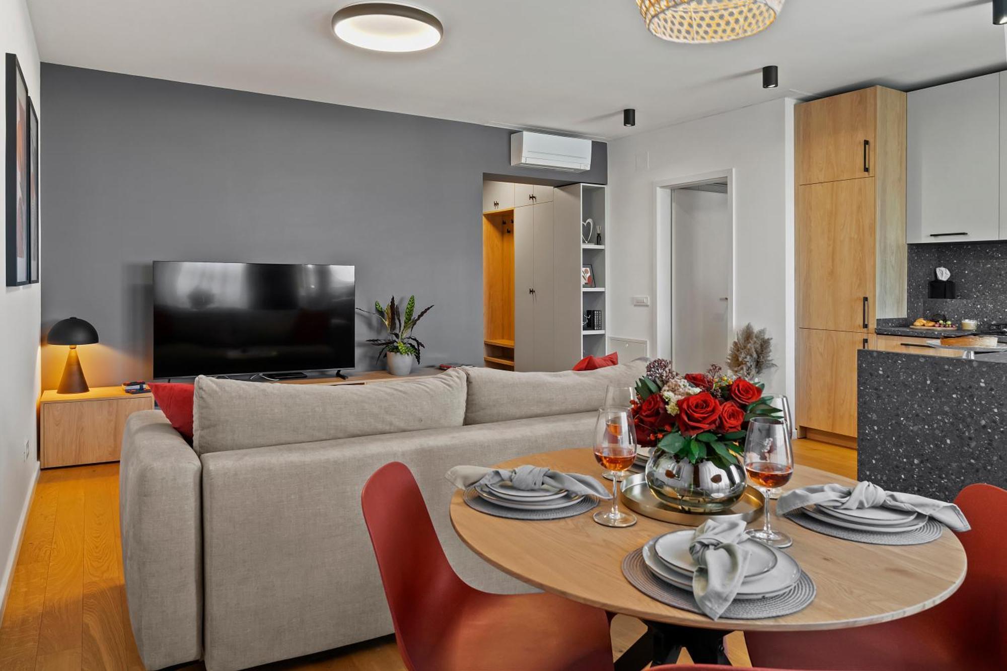 Mido Aviatie Park Apartments With Private Parking & Self Check-In Bukares Bagian luar foto